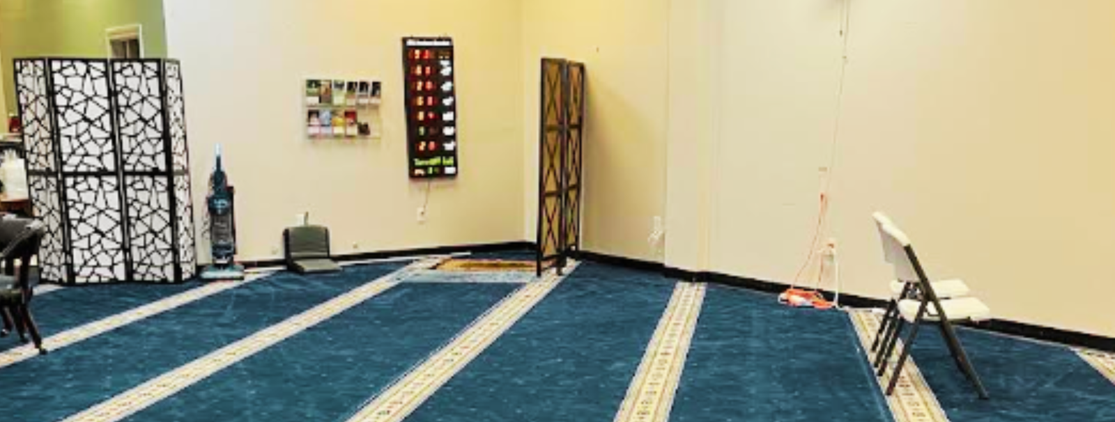 Exterior view of Islamic Center of Poinciana Kissimmee building